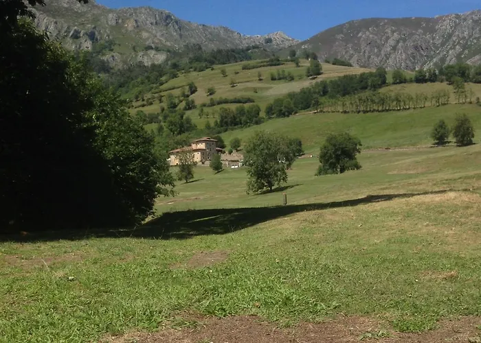 Hotel Narbasu Restaurante Y Cereceda (Asturias)