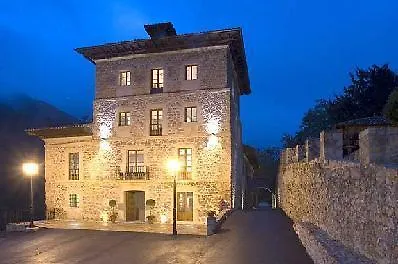 Hotel Narbasu Restaurante Y Cereceda (Asturias)